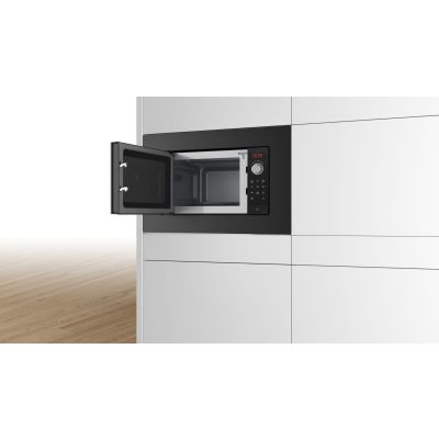 3. BOSCH BFL623MB3 microwave oven