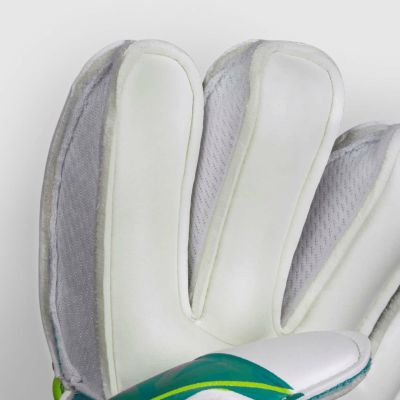 5. SELECT 04 Protection v24 Goalkeeper Gloves