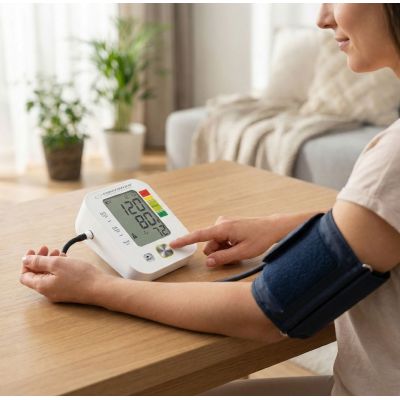 19. Esperanza VERVE ECB003 Upper Arm Blood Pressure Monitor