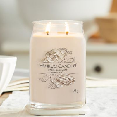 6. Large WARM CASHMERE YANKEE Candle