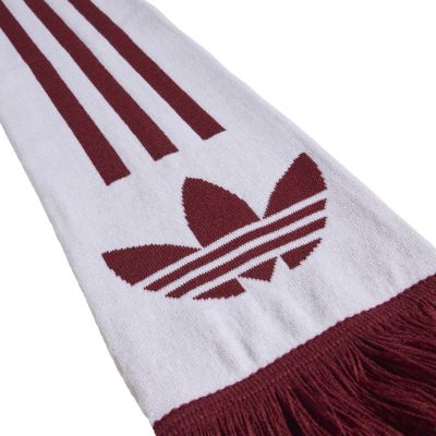 2. Adidas Arsenal London scarf JX5757