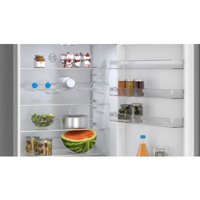 17. BOSCH KGN49OCAF fridge-freezer