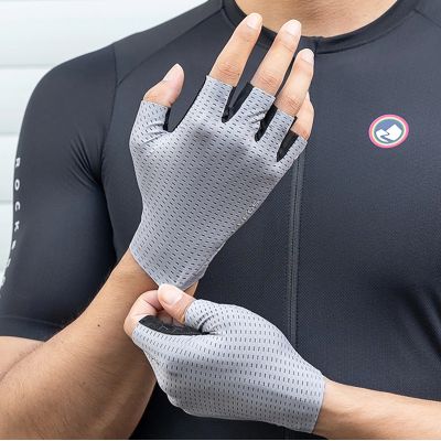 7. Rockbros Breathable Short Finger Cycling Gloves, Size: L - Gray