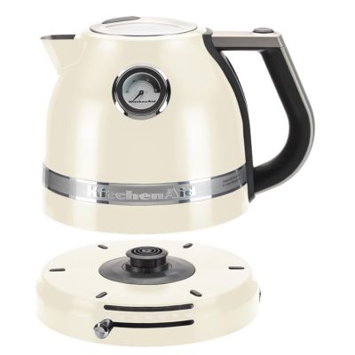 3. KitchenAid 5KEK1522EAC Electric Kettle