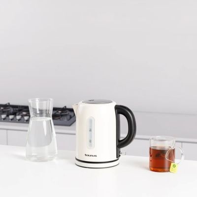 6. Taurus Vintage Compact Kettle 1l | 2400W | Cream