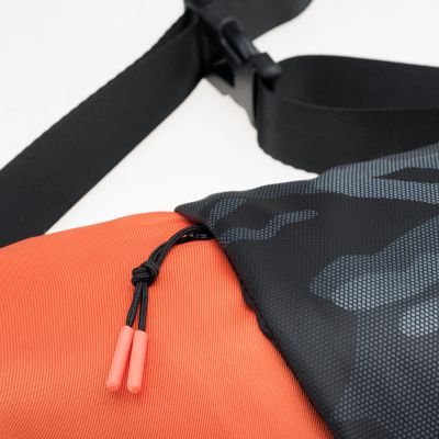 12. Iguana Modony waist bag 92800482362