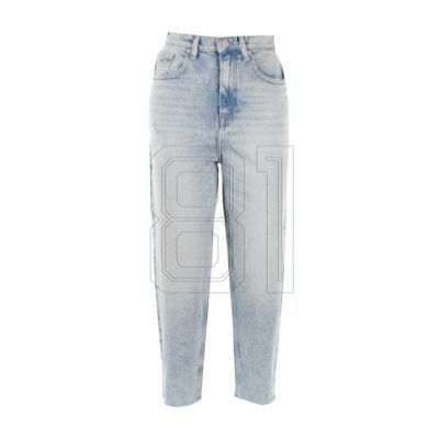 9. Tommy Jeans Mom Fit Tapered W DW0DW11561