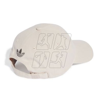 2. adidas Real Madrid Cap IY0458