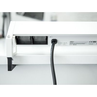 4. Bachmann DESK 2 3-way table socket, color: Inox
