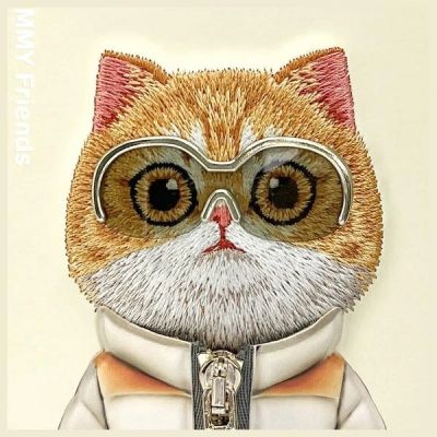 12. Nimmy Cool&Cute 2.0 Cat Case for iPhone 15 - Beige