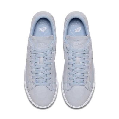 3. Nike WMNS Blazer Low shoes - AA3962-402
