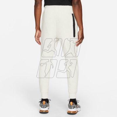 2. Nike Sportswear Tech Fleece M DD4706-100 pants