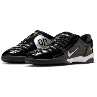 4. Nike Total 90 IC HJ9351-001 shoes