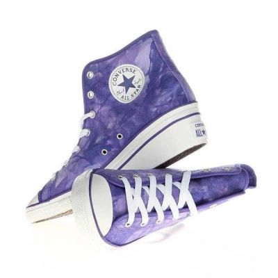 11. Converse Chuck Taylor Side W 542469F Sneakers