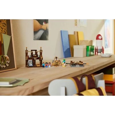 9. LEGO MINECRAFT 21272 Forest Manor Ring