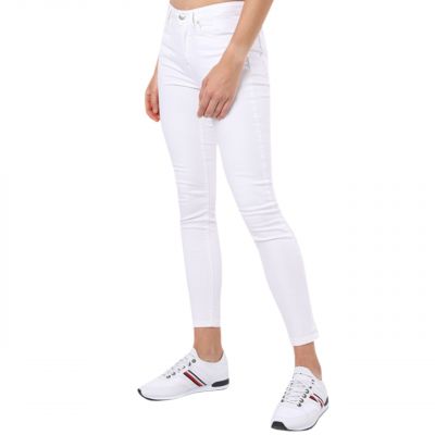 5. TOMMY HILFIGER WOMEN'S COMO SKINNY JEANS