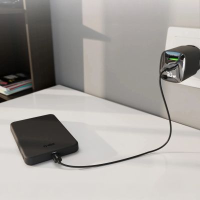 7. SBS Mag Power Qi2 5000 mAh Powerbank Compatible with MagSafe - Black