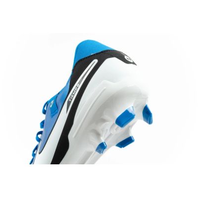 7. Nike Legend 10 Academy FG/MG football boots