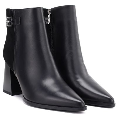 9. Women's black leather high-heeled ankle boots D&A S.Barski CR62-3477
