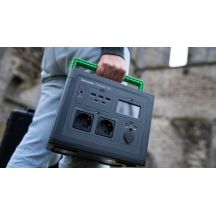 Portable Power Station APC OffGrid 730, 738 Wh lithium-ion, LCD, 2 CEE 7/3 Schuko sockets, Sinewave, 3 USB-A, 2 USB-C, wireless charger