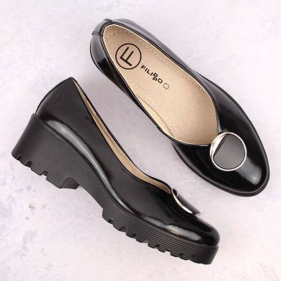 8. Women's patent leather shoes with decoration Filippo DP4569