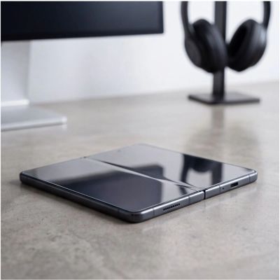 5. Tech-Protect Glass Fit+ 2-Pack tempered glass + Tech-Protect Hydro Flex+ 2-Pack hydrogel film - transparent