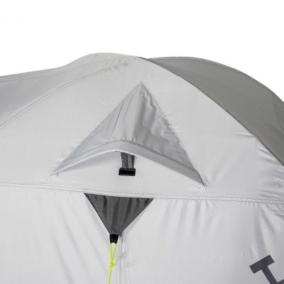 7. High Peak Kira 3 Tent 10370
