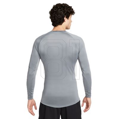 2. Nike Dri-FIT Pro Thermal Shirt M FB7919-084