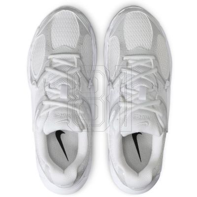 3. Nike V5 RNR W HQ7901-101 Shoes