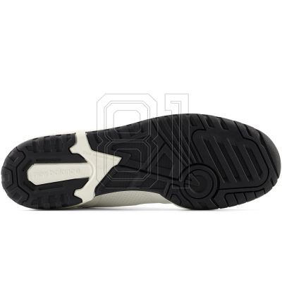 11. New Balance BB550YKF sports shoes