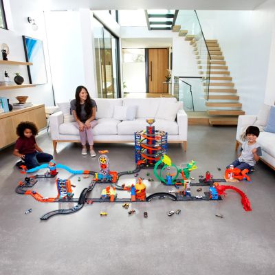11. Hot Wheels Track Builder Unlimited Fuel Can Stunt Box