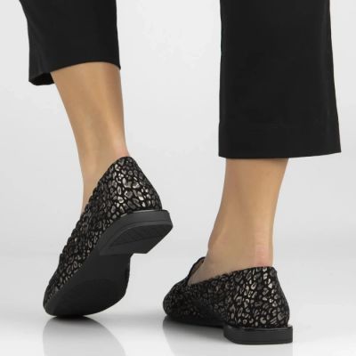 6. Women's leather openwork shoes, black Filippo DP7710