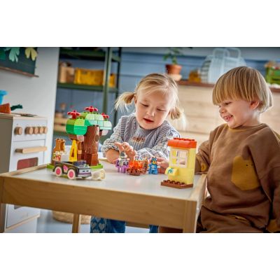 17. LEGO Duplo 10469 - Muffin and Blue's Pizza Shop
