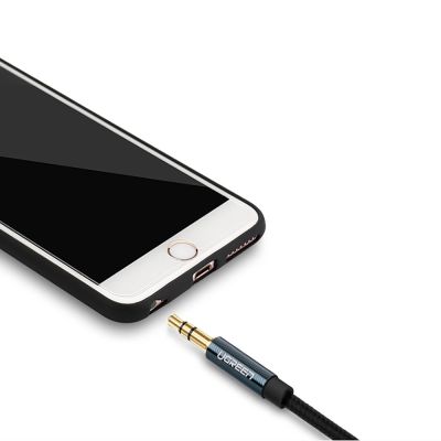 15. Ugreen angled AUX cable 2 x mini jack 3.5 mm 1.5m blue (AV112)