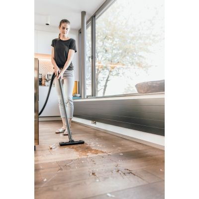 2. KARCHER WD 2 Plus V-12/4/18 universal vacuum cleaner