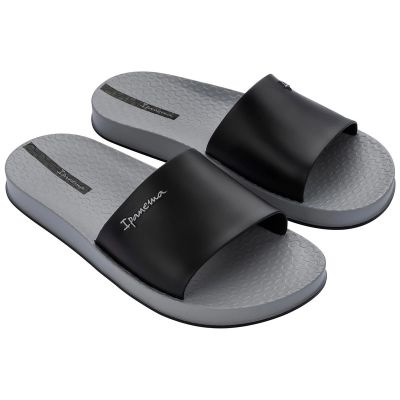 7. Ipanema Slide M 82832BC572 flip-flops