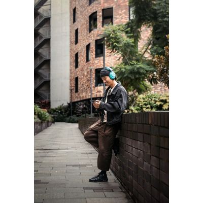 12. Steelseries Arctis Nova 3P Wireless headphones for Playstation, Aqua