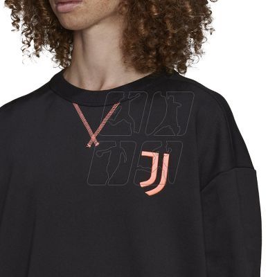 10. Sweatshirt adidas Juventus CNY Cre M H67143