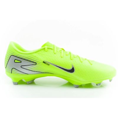 4. Nike Zoom Vapor 16 Academy FG/MG Football Boots FQ8374-700