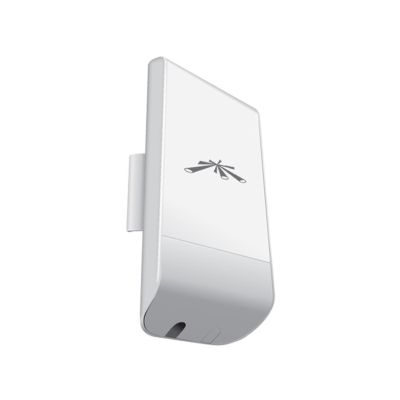 2. UBIQUITI LOCO-M2 Access Point