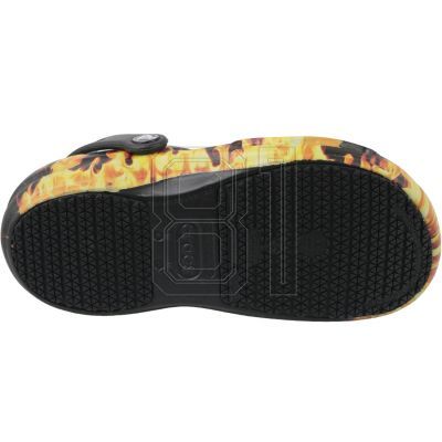 4. Crocs Bistro Graphic Clog M 204044-001