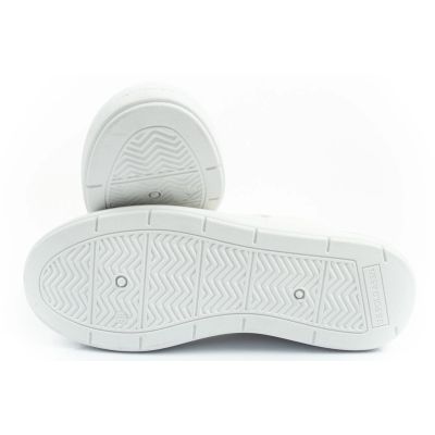 9. US Polo Assn sports shoes sneakers women's fashionable comfortable white