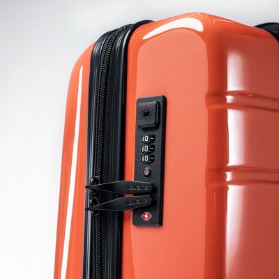 5. Hardside suitcase Iguana Murcia II 36 92800479886
