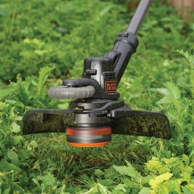 4. STRING TRIMMER 18V 4Ah STC1840EPC BLACK DECKER