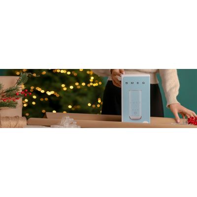 5. SMEG MFF02CREU Milk Frother MFF02CREU