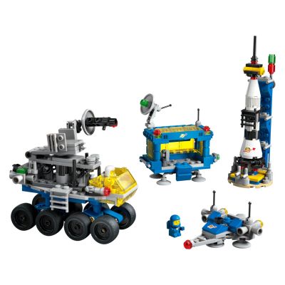 3. LEGO Promotional40712 - Micro Rocket Launch Pad