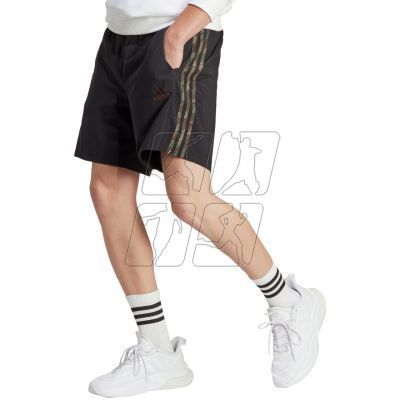 2. adidas Aeroready Essentials Chelsea 3-Stripes M IC1493 shorts