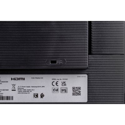 7. MONITOR SAMSUNG 24" LS24F320GAUXEN 120Hz