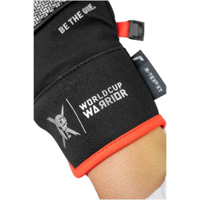 6. Reusch Worldcup Warrior Prime R-TEX® XT Junior Children’s Gloves