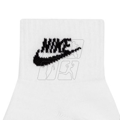 3. Nike Nsw Everyday Essential AN DX5074 101 socks